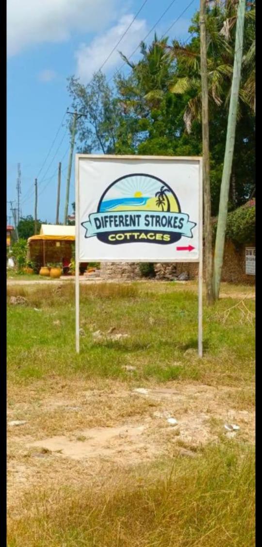 Different Strokes Cottage Ukunda Esterno foto